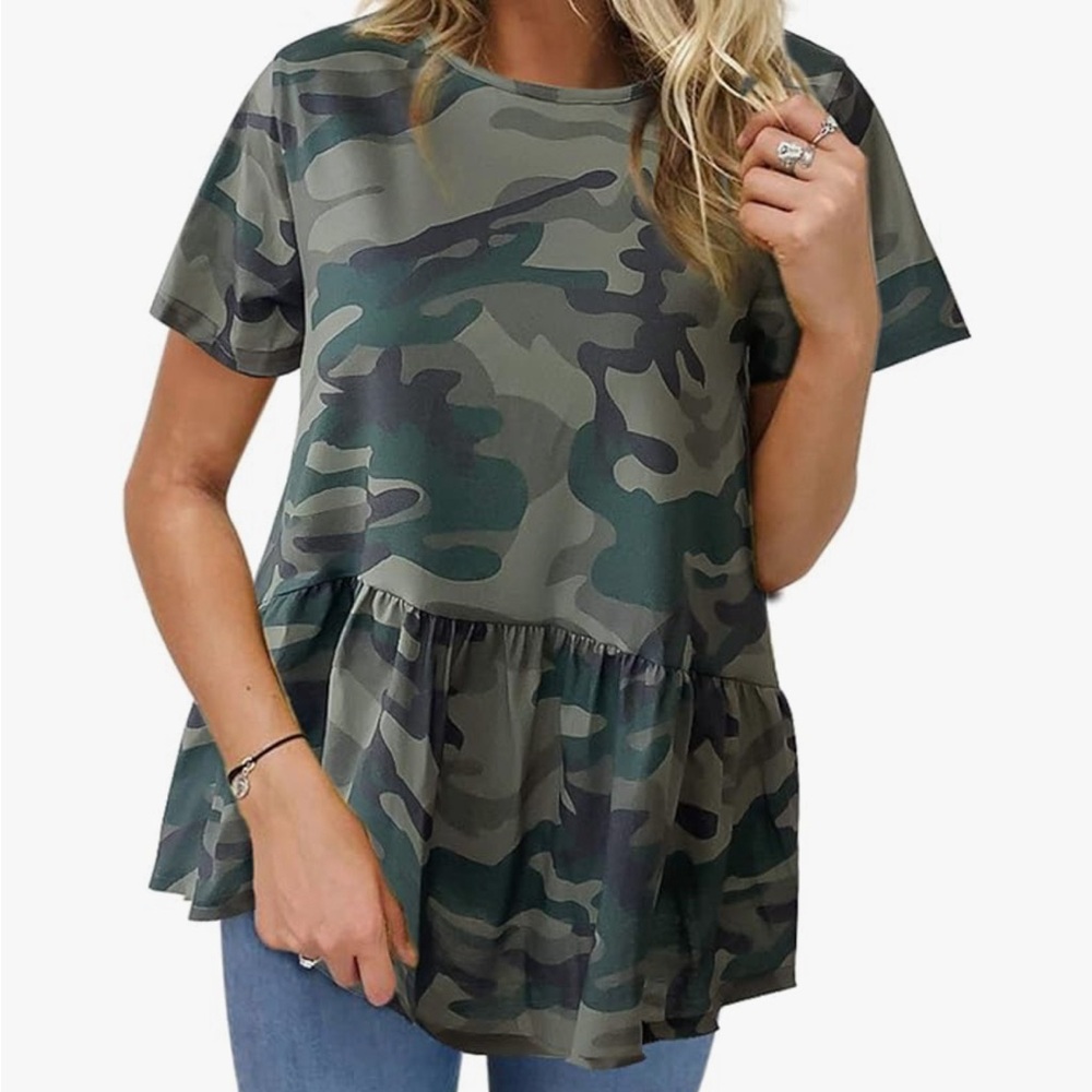 LIKE NEW HIBLUCO WOMENS SUMMER TOP CAMO COLOR SIZE XL